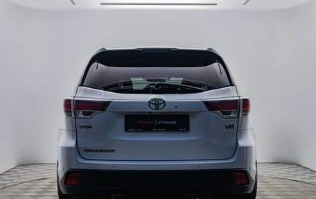 Toyota Highlander III, 2013 год, 2 600 000 рублей, 4 фотография
