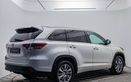 Toyota Highlander III, 2013 год, 2 600 000 рублей, 5 фотография