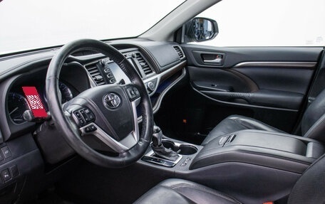Toyota Highlander III, 2013 год, 2 600 000 рублей, 9 фотография
