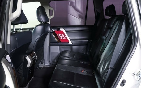 Toyota Land Cruiser Prado 150 рестайлинг 2, 2011 год, 2 690 000 рублей, 11 фотография