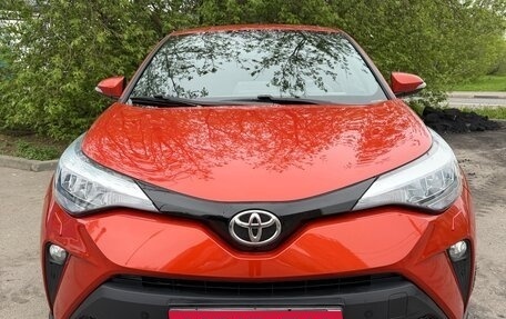 Toyota C-HR I рестайлинг, 2021 год, 2 950 000 рублей, 1 фотография