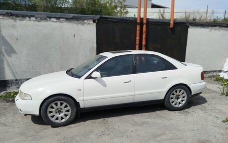 Audi A4, 2001 год, 260 000 рублей, 1 фотография