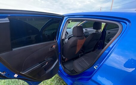 Chevrolet Aveo III, 2015 год, 800 000 рублей, 11 фотография