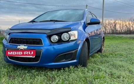 Chevrolet Aveo III, 2015 год, 800 000 рублей, 2 фотография