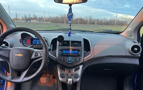 Chevrolet Aveo III, 2015 год, 800 000 рублей, 21 фотография