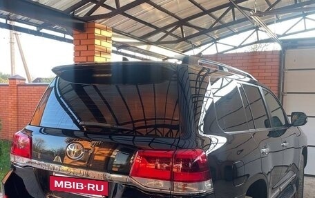 Toyota Land Cruiser 200, 2015 год, 5 700 000 рублей, 7 фотография