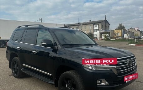 Toyota Land Cruiser 200, 2015 год, 5 700 000 рублей, 8 фотография