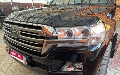 Toyota Land Cruiser 200, 2015 год, 5 700 000 рублей, 12 фотография