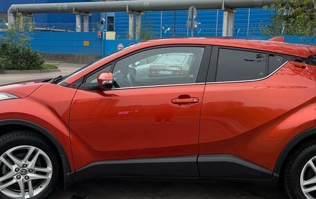 Toyota C-HR I рестайлинг, 2021 год, 2 950 000 рублей, 5 фотография