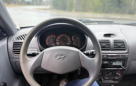 Hyundai Accent II, 2006 год, 300 000 рублей, 37 фотография