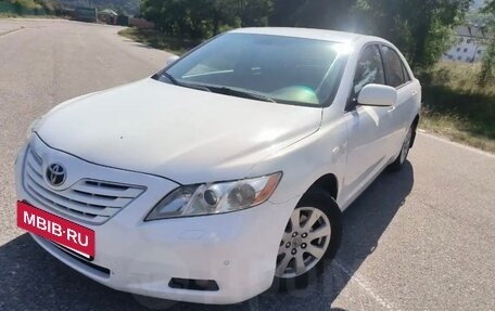 Toyota Camry, 2008 год, 850 000 рублей, 2 фотография
