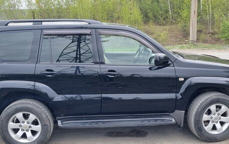 Toyota Land Cruiser Prado 120 рестайлинг, 2008 год, 3 000 000 рублей, 2 фотография