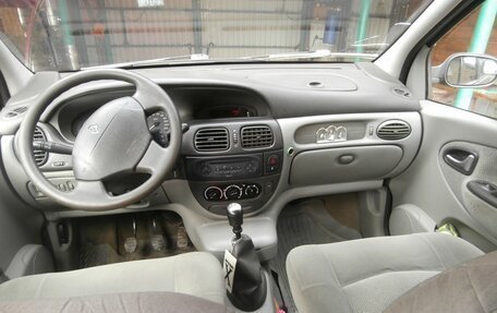 Renault Scenic III, 2002 год, 280 000 рублей, 4 фотография