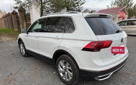 Volkswagen Tiguan II, 2022 год, 2 900 000 рублей, 6 фотография