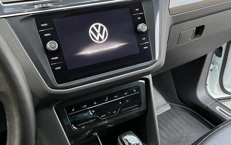 Volkswagen Tiguan II, 2022 год, 2 900 000 рублей, 21 фотография
