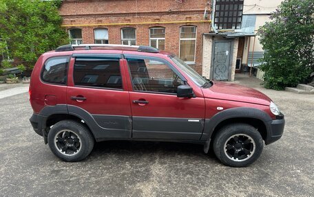 Chevrolet Niva I рестайлинг, 2012 год, 400 000 рублей, 5 фотография