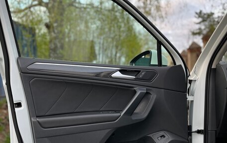 Volkswagen Tiguan II, 2022 год, 2 900 000 рублей, 24 фотография
