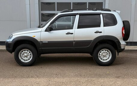 Chevrolet Niva I рестайлинг, 2010 год, 395 000 рублей, 2 фотография