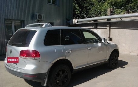 Volkswagen Touareg III, 2005 год, 850 000 рублей, 17 фотография