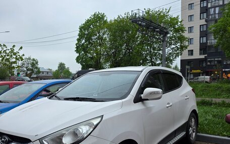 Hyundai ix35 I рестайлинг, 2013 год, 1 150 000 рублей, 2 фотография