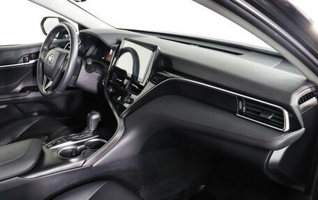 Toyota Camry, 2023 год, 3 849 000 рублей, 9 фотография