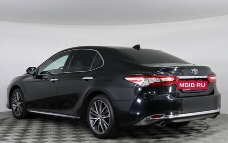 Toyota Camry, 2023 год, 3 849 000 рублей, 6 фотография