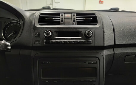 Skoda Fabia II, 2014 год, 935 000 рублей, 18 фотография