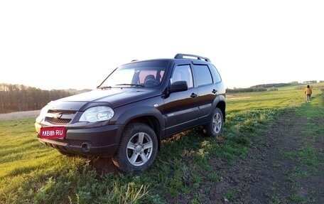 Chevrolet Niva I рестайлинг, 2012 год, 470 000 рублей, 1 фотография