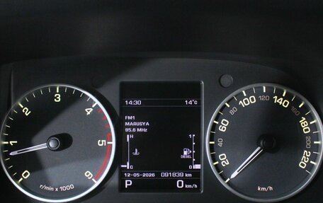Land Rover Discovery IV, 2013 год, 1 800 000 рублей, 18 фотография