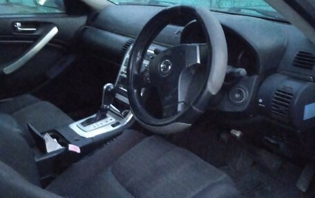 Nissan Skyline, 2004 год, 225 000 рублей, 10 фотография