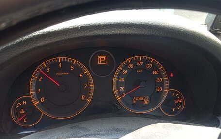 Nissan Skyline, 2004 год, 225 000 рублей, 11 фотография