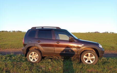 Chevrolet Niva I рестайлинг, 2012 год, 470 000 рублей, 6 фотография