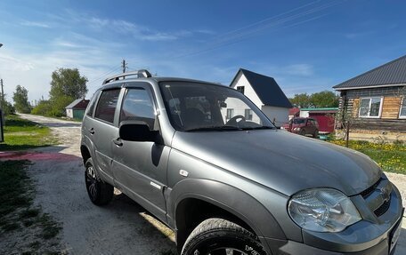 Chevrolet Niva I рестайлинг, 2011 год, 430 000 рублей, 5 фотография