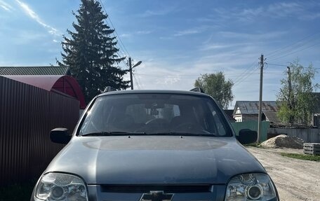 Chevrolet Niva I рестайлинг, 2011 год, 430 000 рублей, 4 фотография