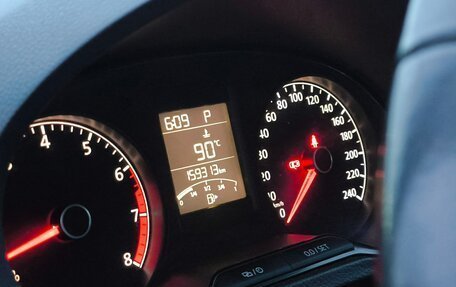Volkswagen Polo VI (EU Market), 2015 год, 990 000 рублей, 14 фотография