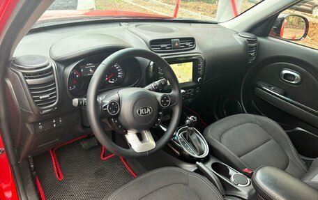 KIA Soul II рестайлинг, 2019 год, 1 800 000 рублей, 9 фотография