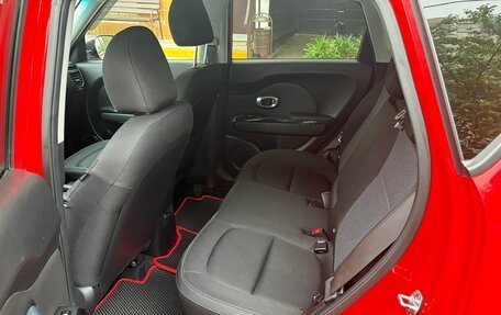 KIA Soul II рестайлинг, 2019 год, 1 800 000 рублей, 10 фотография