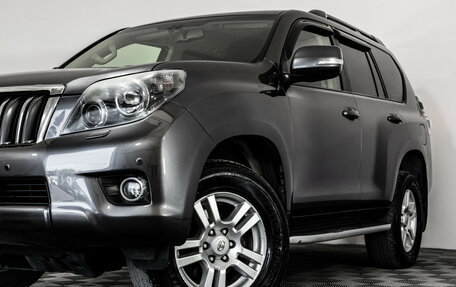 Toyota Land Cruiser Prado 150 рестайлинг 2, 2013 год, 2 499 000 рублей, 2 фотография