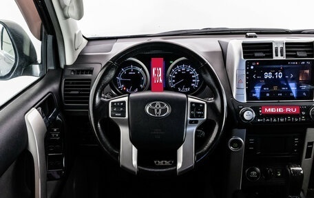 Toyota Land Cruiser Prado 150 рестайлинг 2, 2013 год, 2 499 000 рублей, 13 фотография