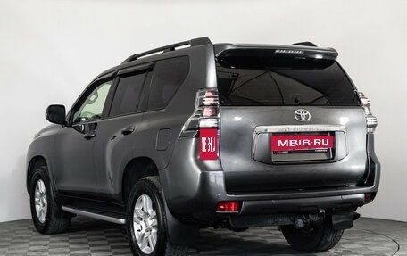Toyota Land Cruiser Prado 150 рестайлинг 2, 2013 год, 2 499 000 рублей, 8 фотография