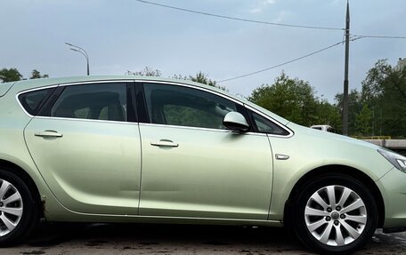 Opel Astra J, 2010 год, 800 000 рублей, 4 фотография
