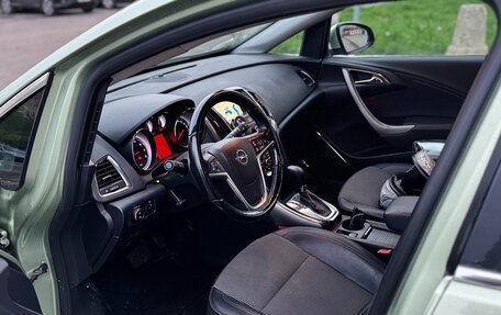 Opel Astra J, 2010 год, 800 000 рублей, 13 фотография