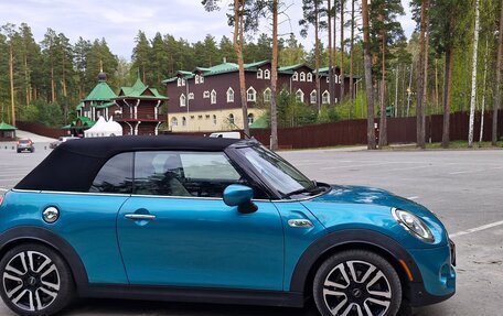 MINI Cabrio, 2021 год, 3 099 000 рублей, 6 фотография