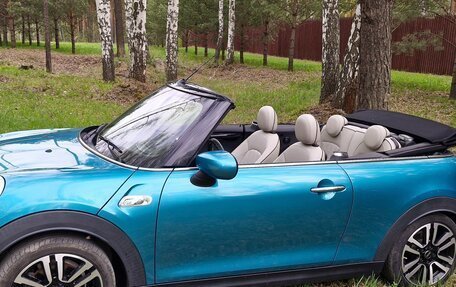 MINI Cabrio, 2021 год, 3 099 000 рублей, 19 фотография