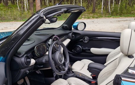 MINI Cabrio, 2021 год, 3 099 000 рублей, 15 фотография