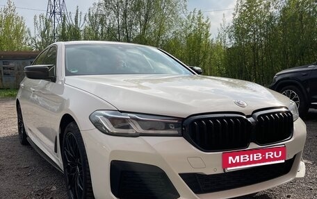 BMW 5 серия, 2020 год, 4 890 000 рублей, 2 фотография