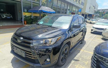 Toyota Highlander III, 2020 год, 4 350 000 рублей, 10 фотография