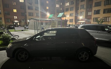 Toyota Corolla, 2004 год, 630 000 рублей, 3 фотография