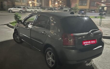 Toyota Corolla, 2004 год, 630 000 рублей, 2 фотография