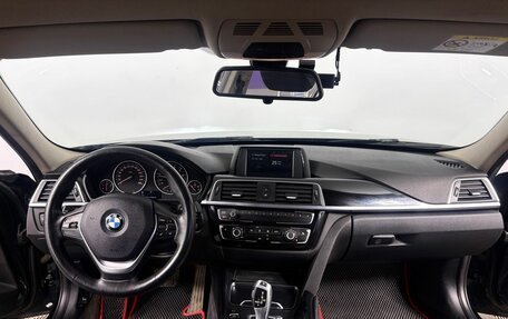 BMW 3 серия, 2018 год, 2 150 000 рублей, 13 фотография